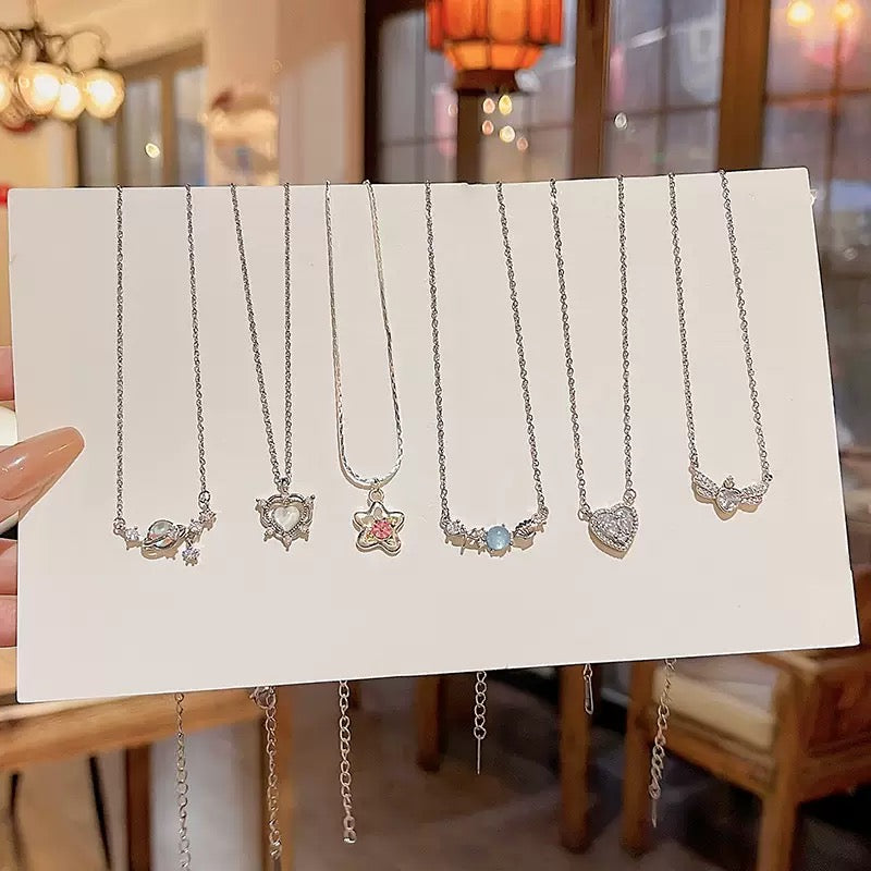 Shiny Stylish Necklaces - Live Picks