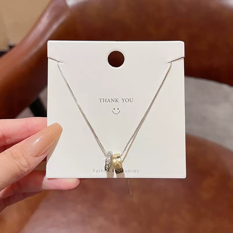 Shiny Stylish Necklaces - Live Picks