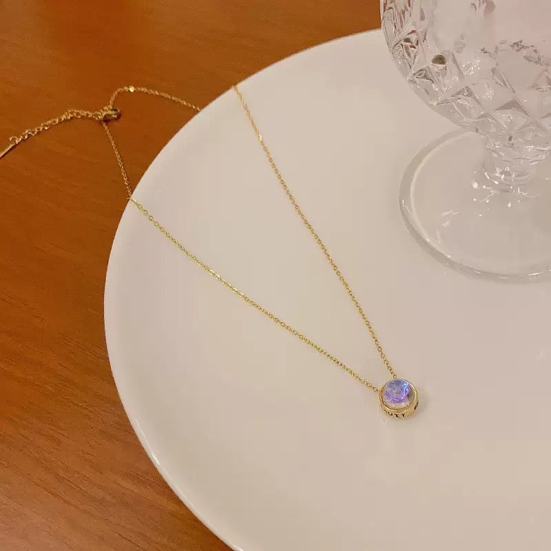 Shiny Stylish Necklaces - Live Picks