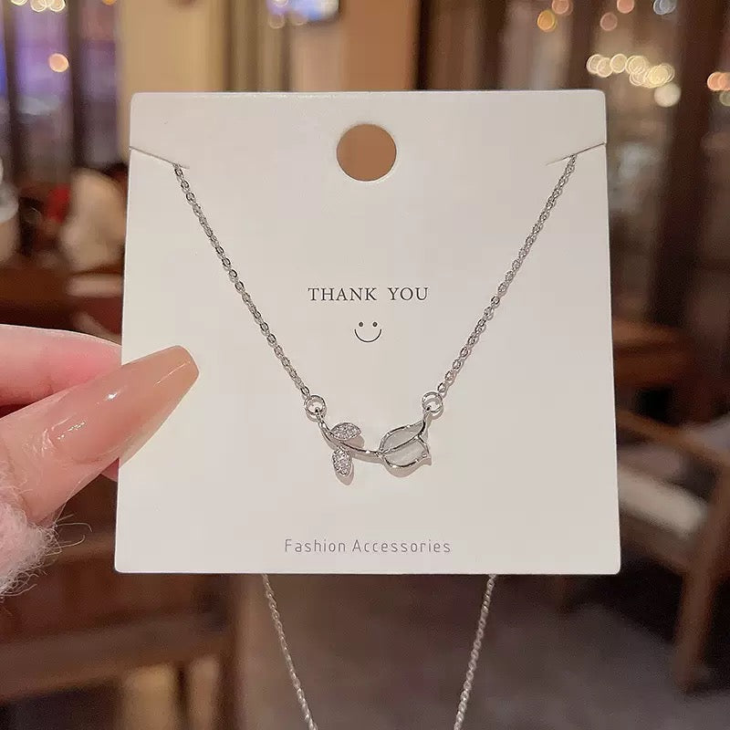 Shiny Stylish Necklaces - Live Picks